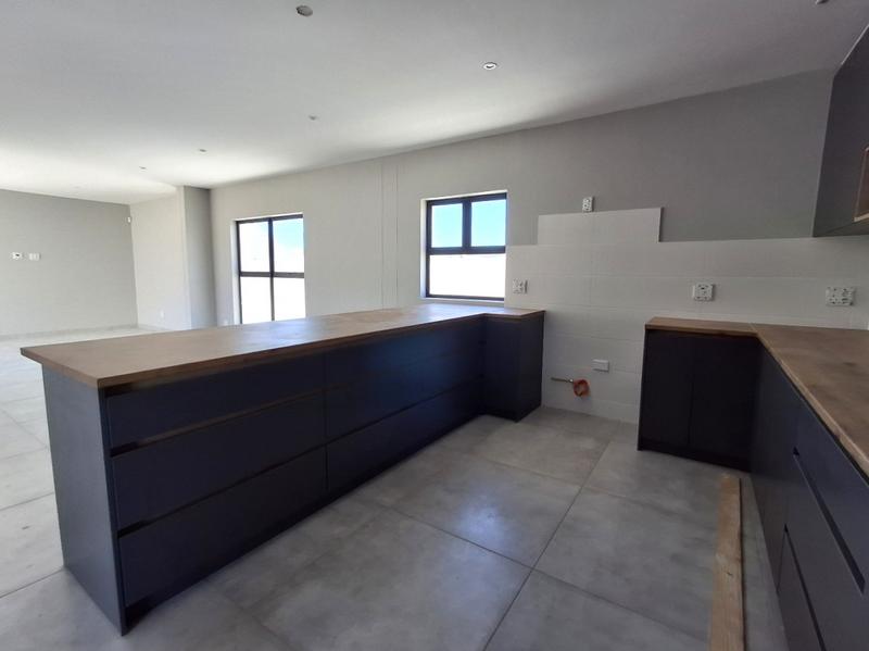 3 Bedroom Property for Sale in Britannia Bay Western Cape